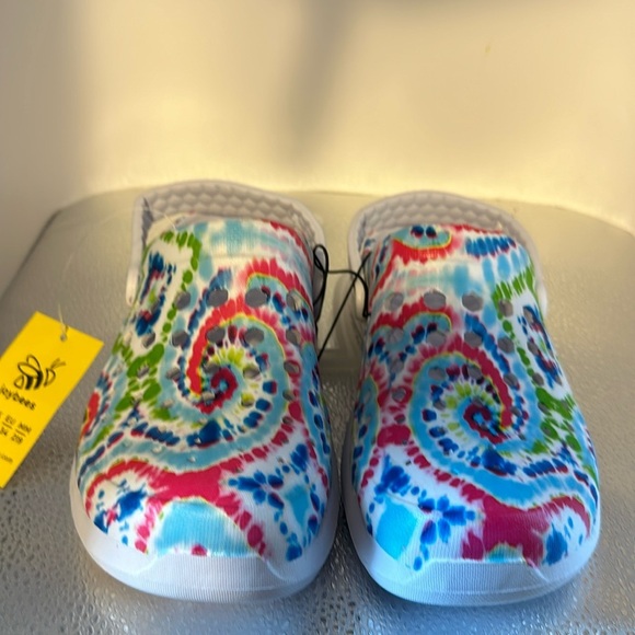 Joybees clogs new tags size 3. Cute psychedelic pattern.​ - Picture 1 of 9